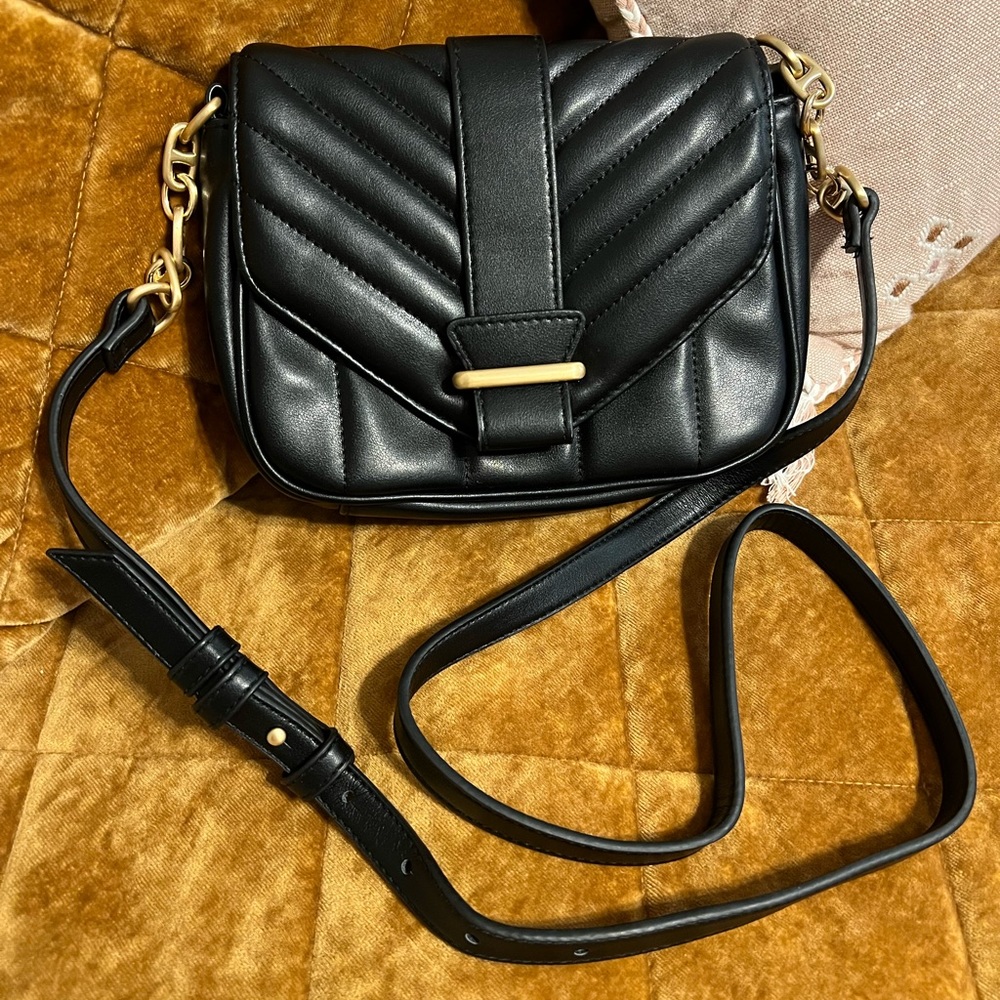 NWOT Quilted Faux Leather Small Crossbody Purse